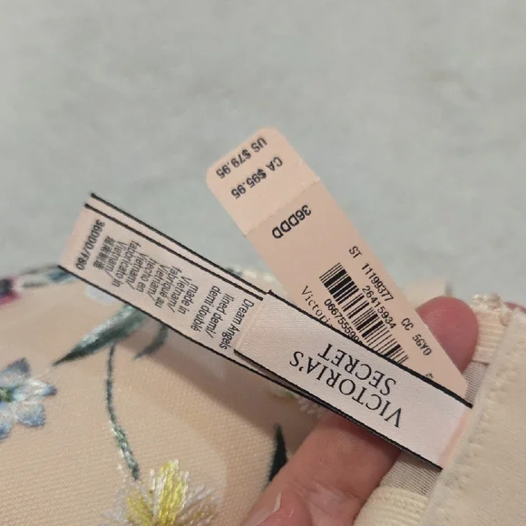 Victoria's Secret Floral Embroidered Bra in Pink - Picture 2 of 7